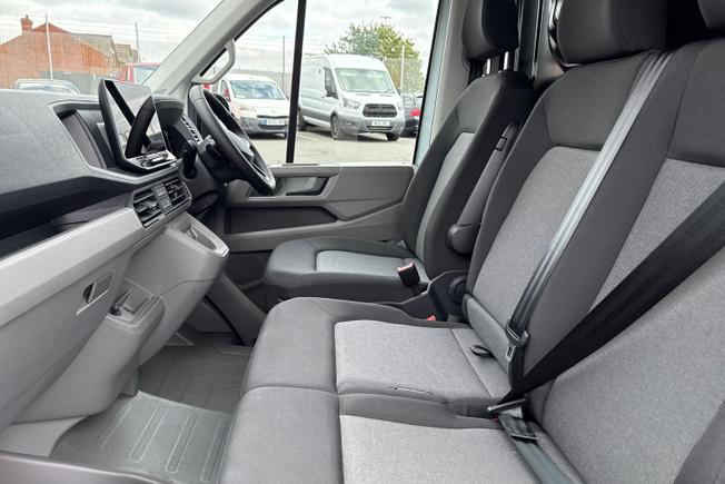 VOLKSWAGEN Crafter Photo 35