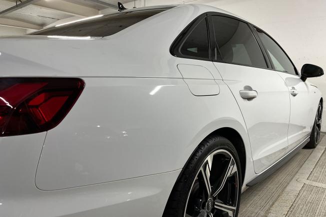 Audi A4 Photo 38