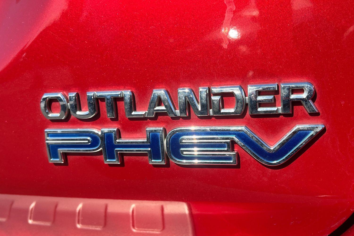 Mitsubishi OUTLANDER Photo 39