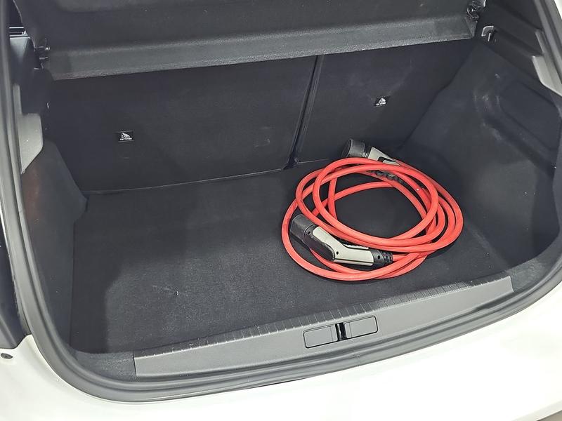 Used Peugeot E-208 YS24BXA 33