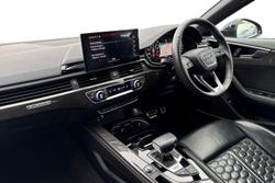 Audi RS5 Photo 2