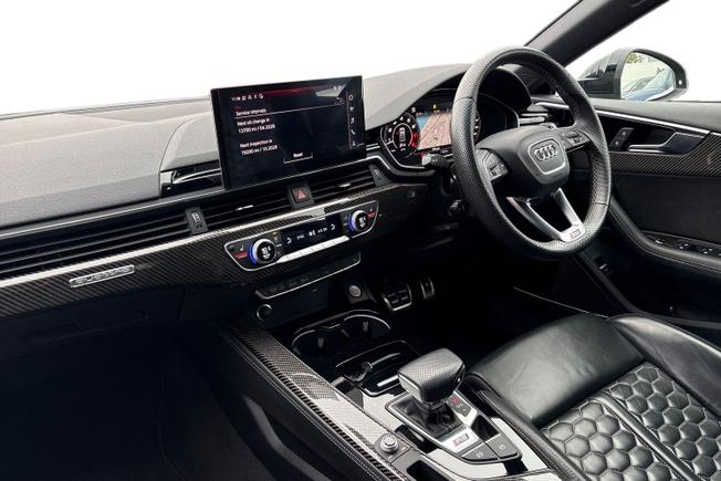 Audi RS5 Photo 2