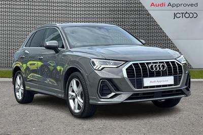 2024 AUDI Q3 S line 35 TFSI 150 PS S tronic (Technology Pack) at JCT600