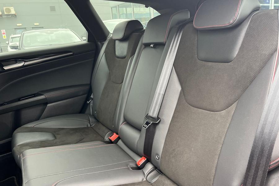 Ford MONDEO Photo autoimg-76a1857fc40834b36fb0a825b364ef0914bf2aff.jpg