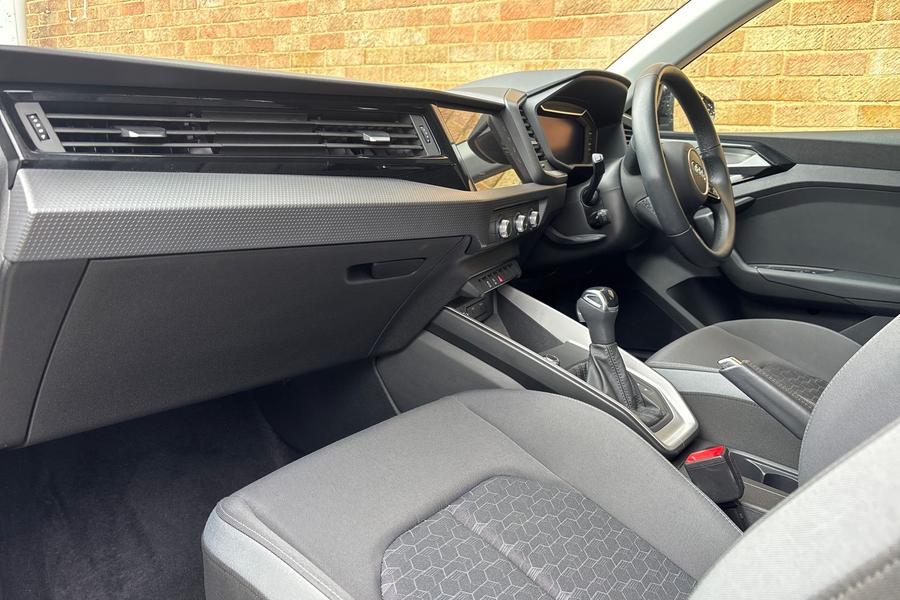 Audi A1 Photo autoimg-76a8cd6a873719a0efb8a2b097eb079ee11bc7c0.jpg