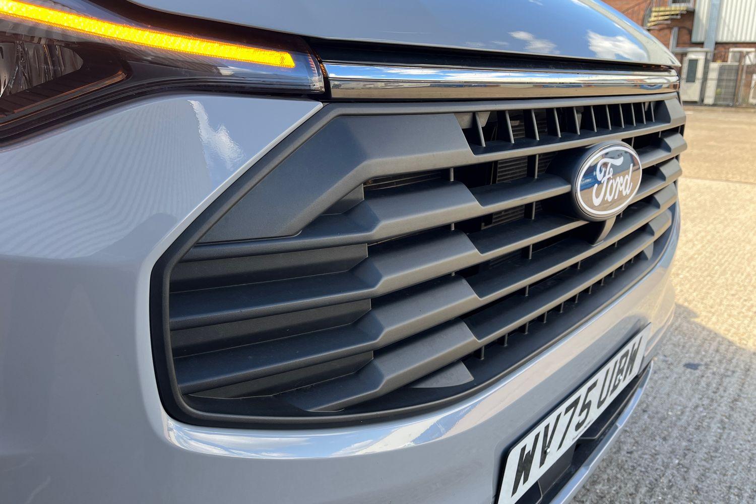 Ford TRANSIT CUSTOM Photo 37