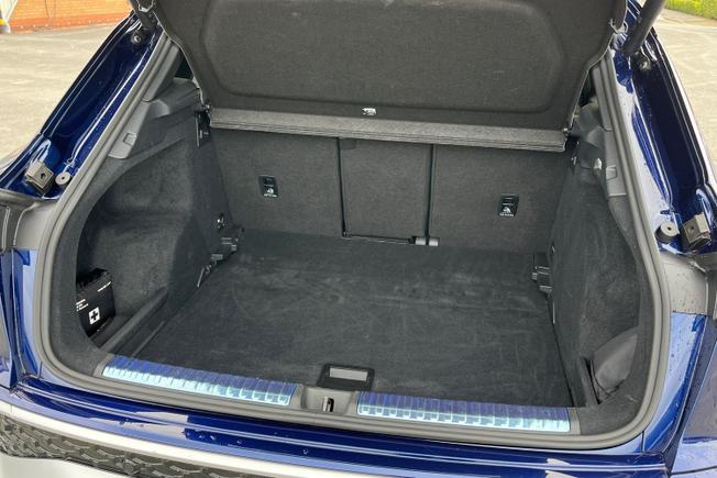 AUDI Q3 Photo 12