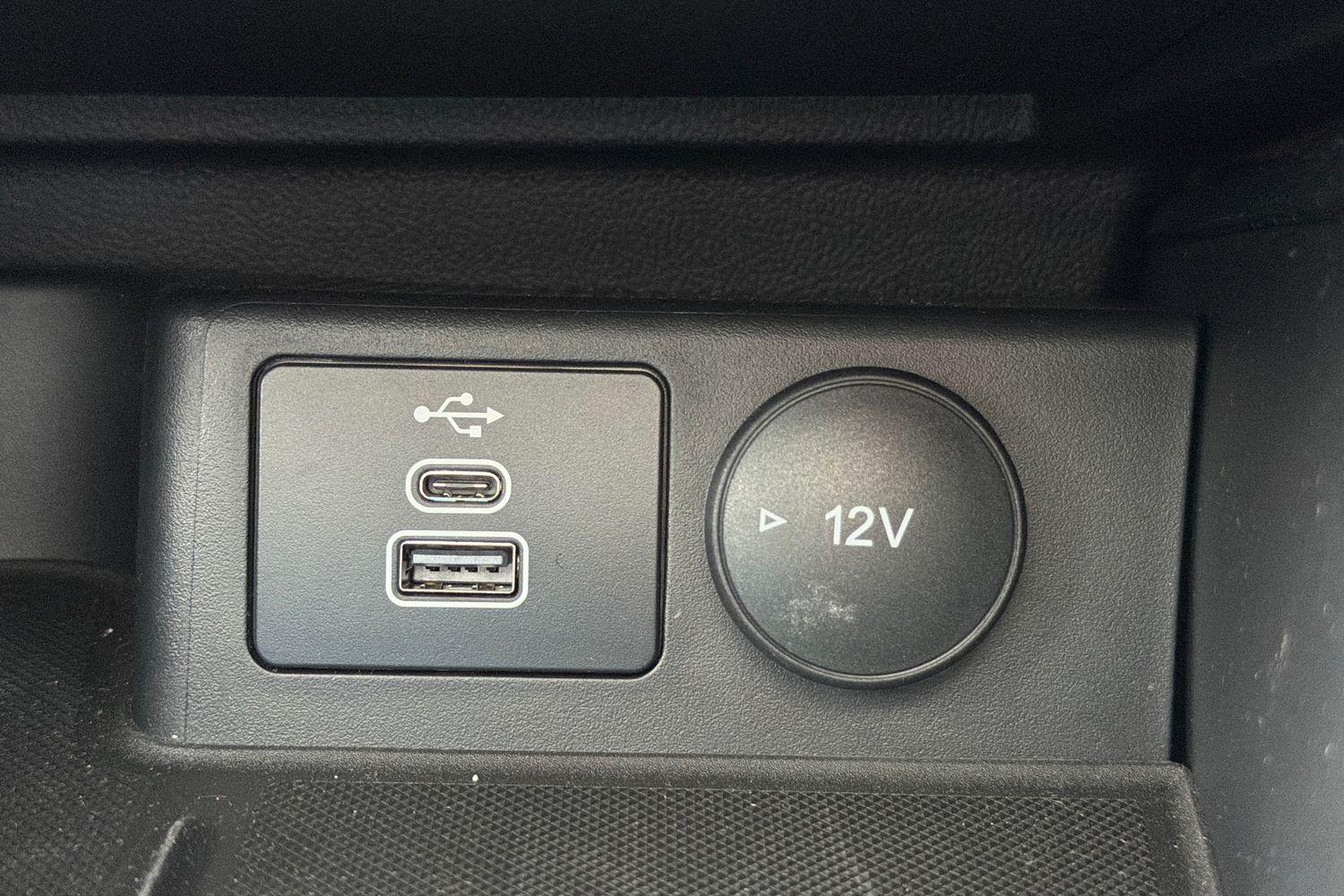 Ford FOCUS Photo 39