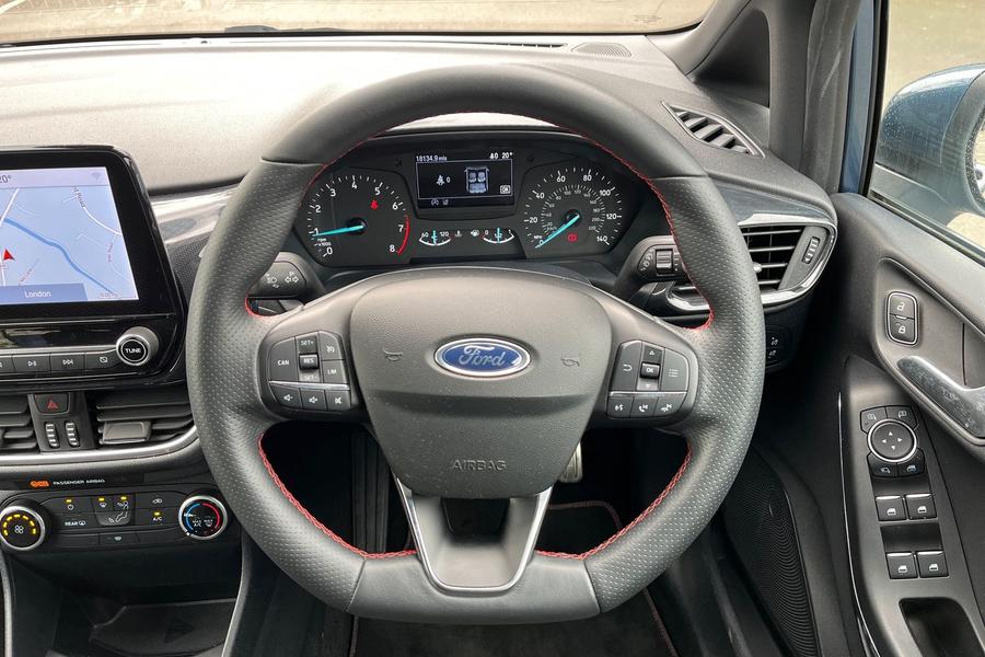 Ford FIESTA Photo autoimg-76b06fe54c361a9df3c49d91db9ee63352e9d8e3.jpg