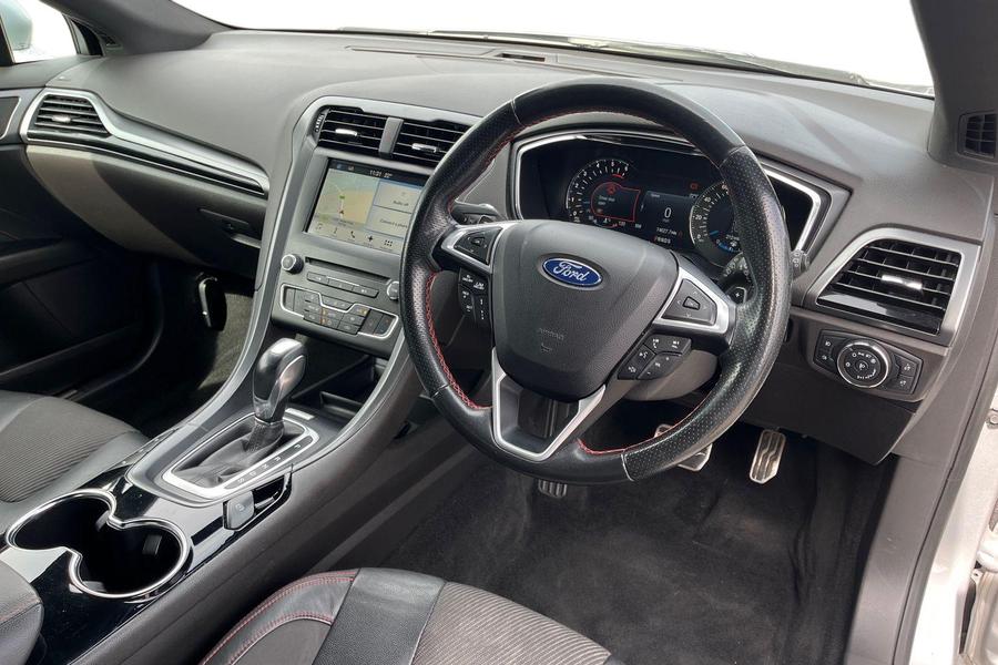 Ford Mondeo Photo autoimg-76b560910df79109e89be2f1290fb6e0cf52bd0f.jpg