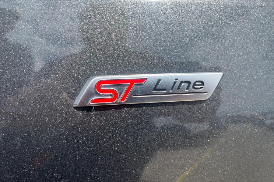 Ford FOCUS Photo autoimg-76b65648ebb857b5ae4b0d4b77005e06bd558973.jpg