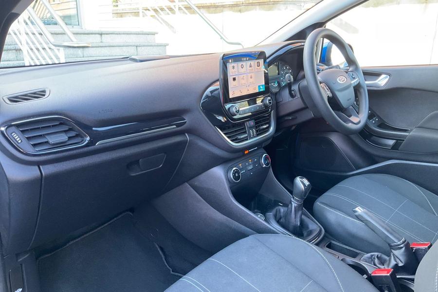 Ford FIESTA Photo autoimg-76b728f036d4374bbb2bdf65e70489589a55cb2f.jpg