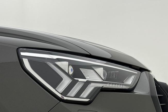 Audi Q3 Photo 19