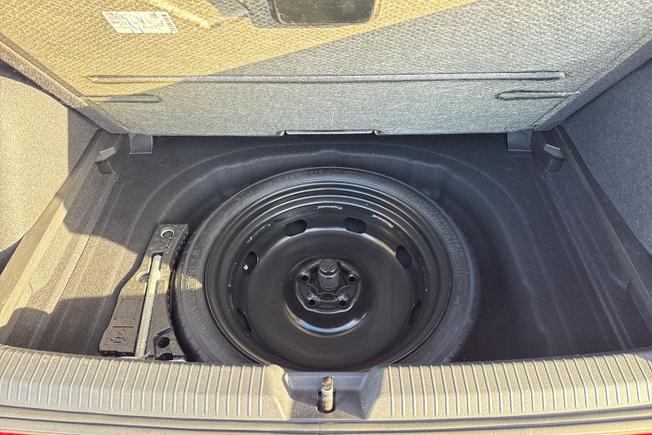 VOLKSWAGEN Golf Photo 22