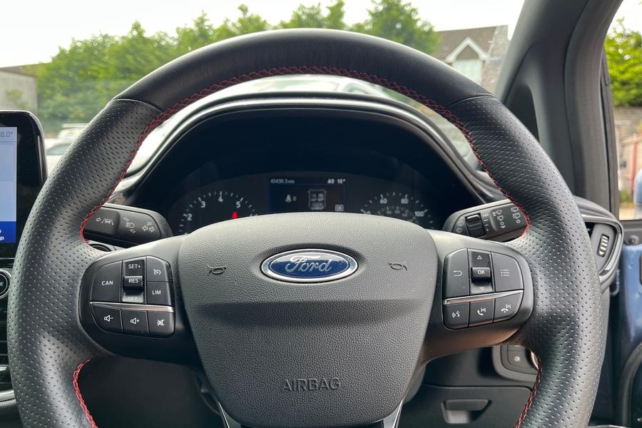 Ford FIESTA Photo autoimg-76ca0604232cc77c0d38209973a76c23571f250c.jpg