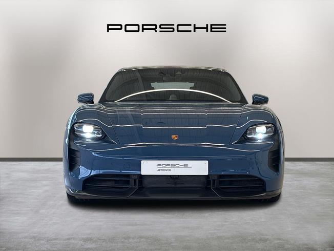 PORSCHE Taycan Photo 2