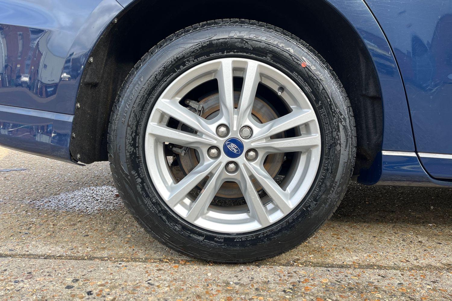 Ford S-Max Photo 7