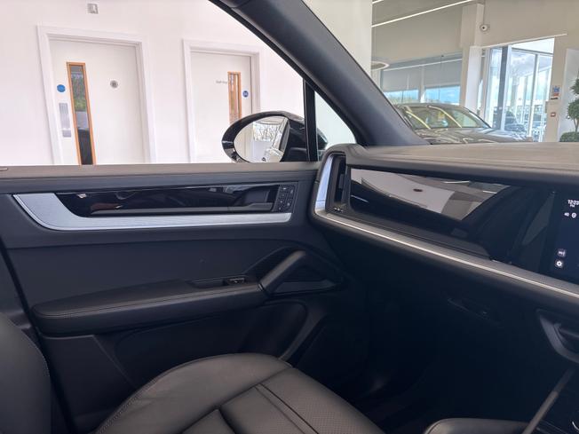 PORSCHE Cayenne Photo 43