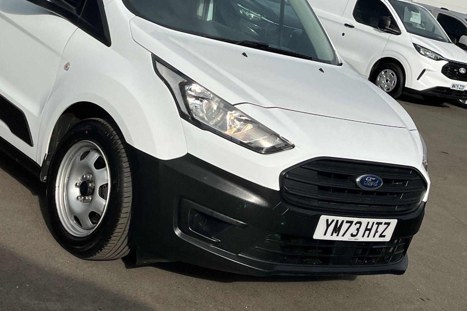 Ford TRANSIT CONNECT Photo 40