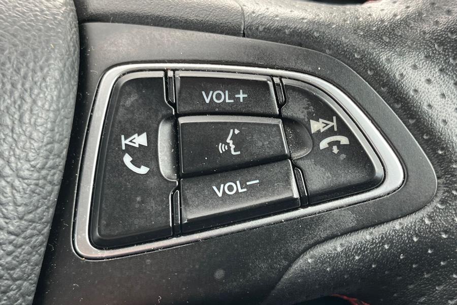 Ford ECOSPORT Photo autoimg-76e14767c10da399c5ca81a8f65a905e98481472.jpg