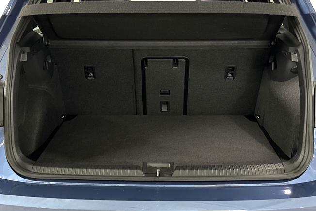 VOLKSWAGEN Golf Photo 12