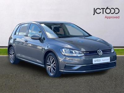 2018 VOLKSWAGEN Golf 1.5 TSI EVO SE Nav Hatchback 5dr Petrol Manual Euro 6 (s/s) (130 ps) at JCT600