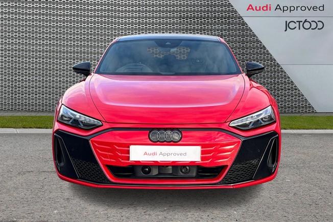 AUDI S e-tron GT Photo 8