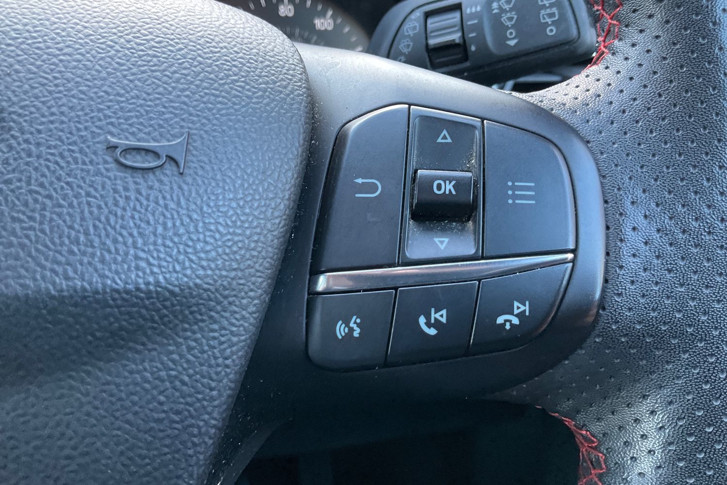 Ford FOCUS Photo 32