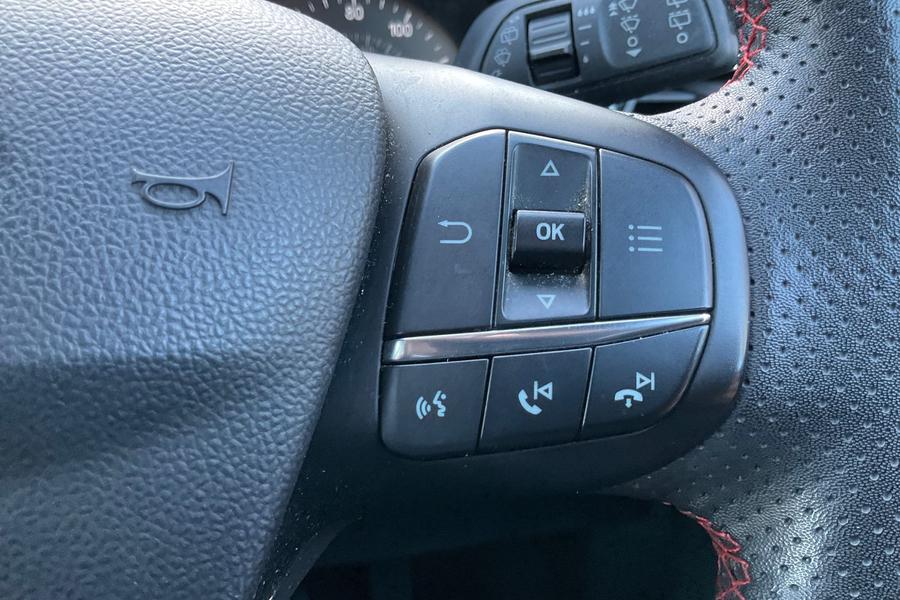 Ford FOCUS Photo autoimg-76e7d8168c3e9fe6e1161866c4e2868c7d846cd0.jpg