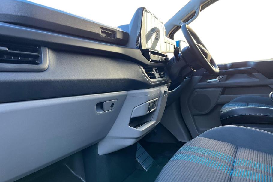 Used Ford TRANSIT CUSTOM LA75RFN 3