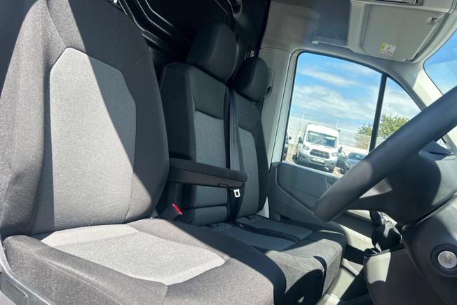 Volkswagen Crafter Photo 33
