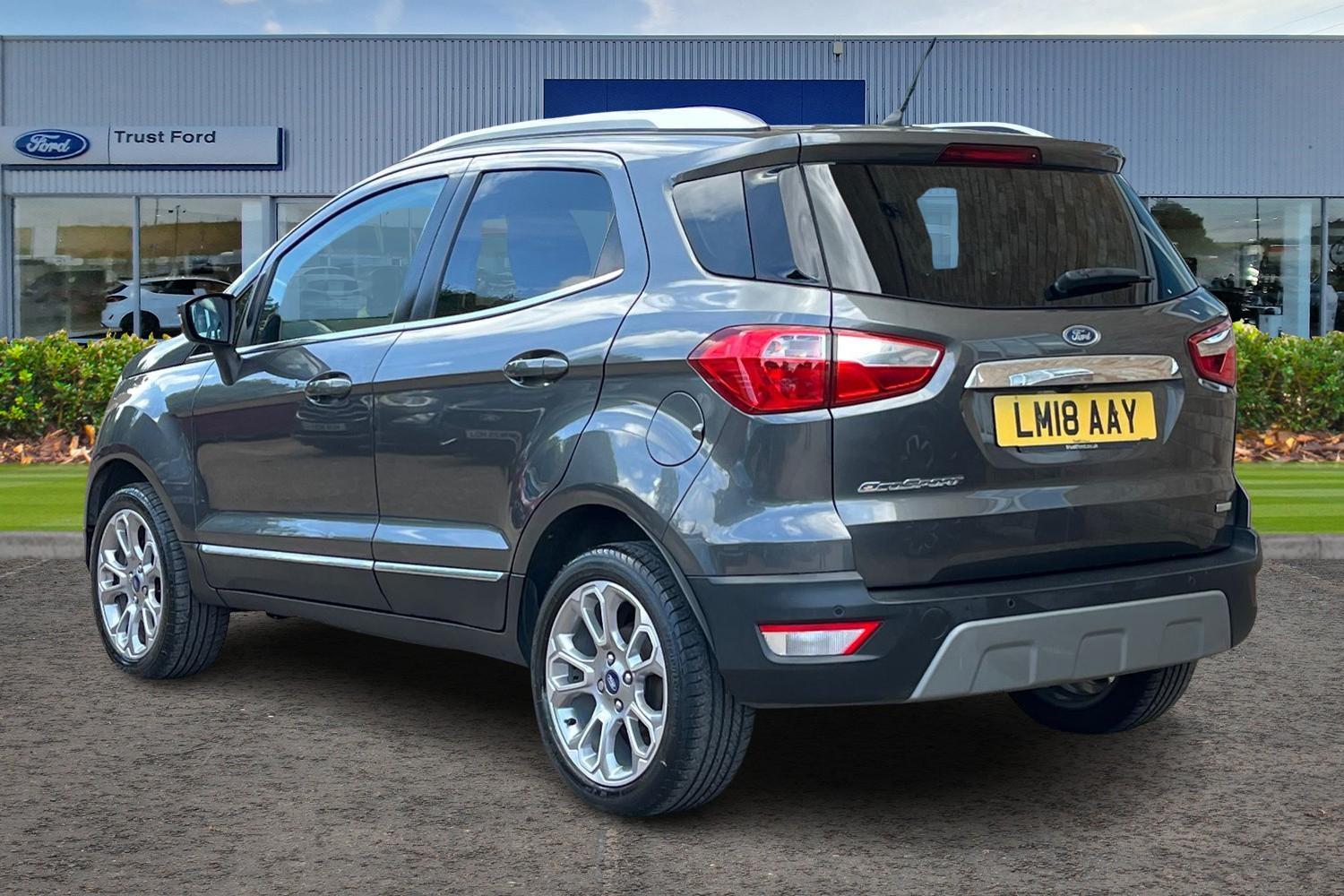 Ford EcoSport Photo 1