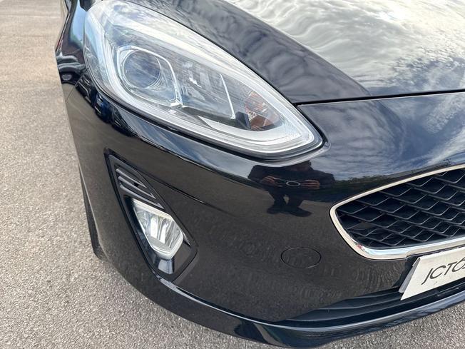 FORD Fiesta Photo 19