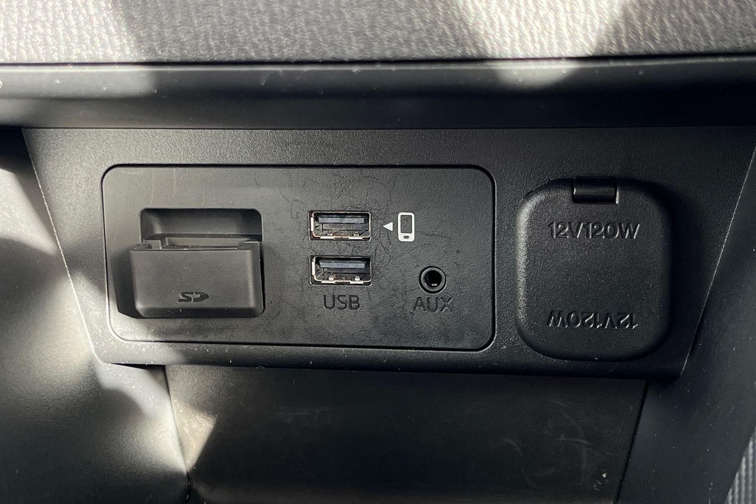 Mazda Mazda2 Photo 33