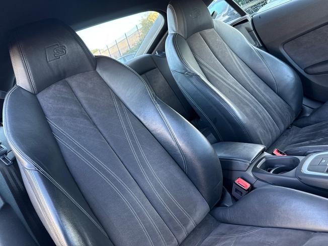 AUDI TT Photo 26