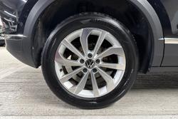 VOLKSWAGEN T-Roc Photo 5