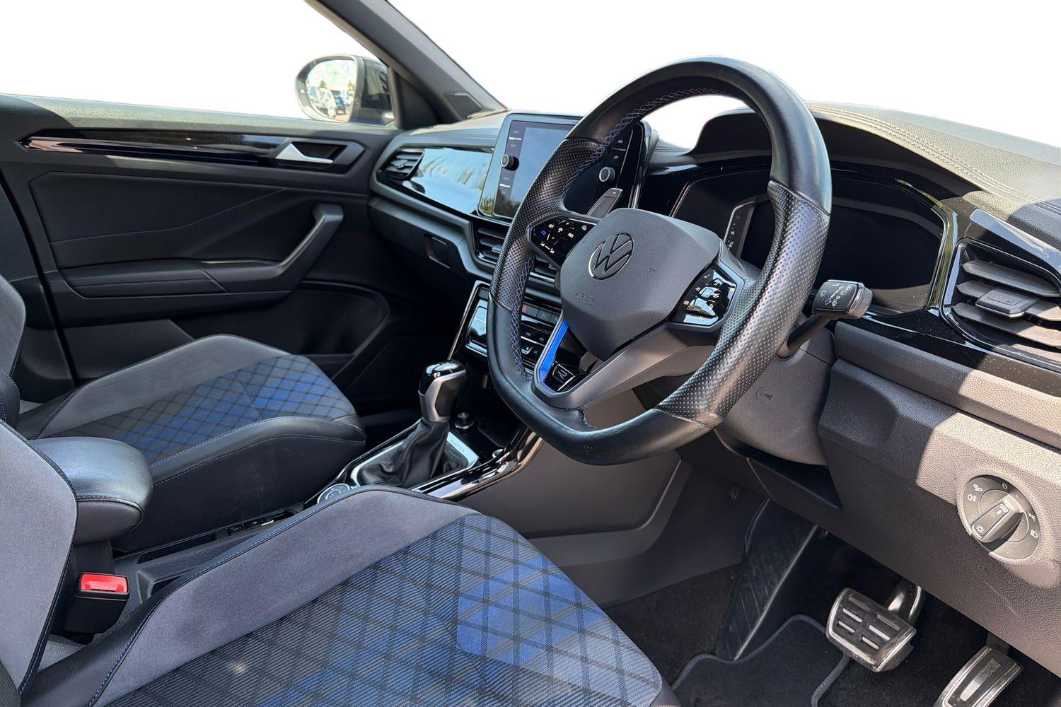 Volkswagen T-ROC Photo 8