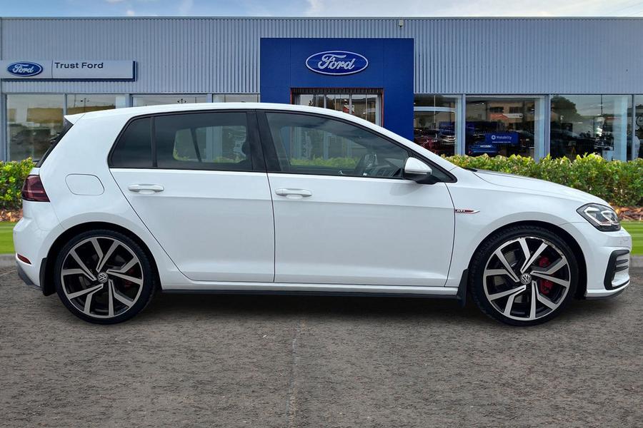Volkswagen GOLF Photo autoimg-770616372f6b23c123298bd58432baf001c3a9c2.jpg