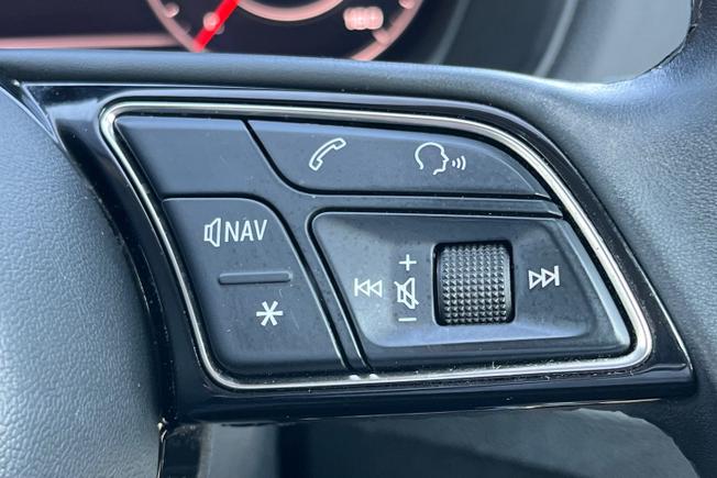AUDI Q2 Photo 17