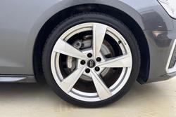 AUDI A4 Avant Photo 5