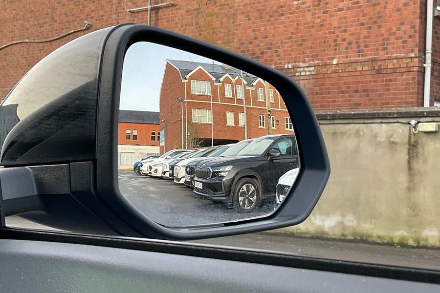 Ford EXPLORER Photo autoimg-771363b4a96a41fa25038ac27c3856e8ed48b7ba.jpg