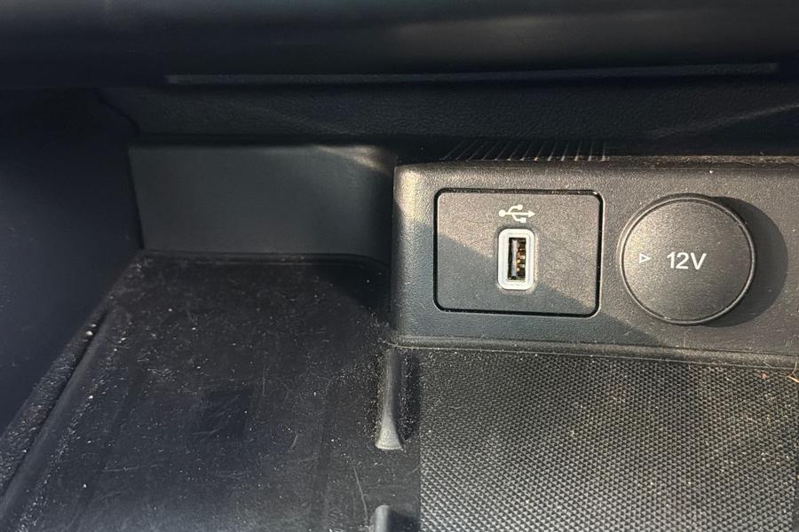 Ford FOCUS Photo autoimg-7715f713db0d94ea71d3903ff955128902cb27d2.jpg