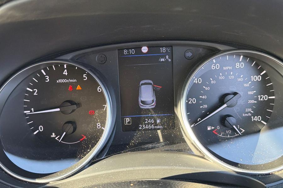 Nissan QASHQAI Photo autoimg-7716cf23534b2151b405352ea9e315fa922a5d26.jpg