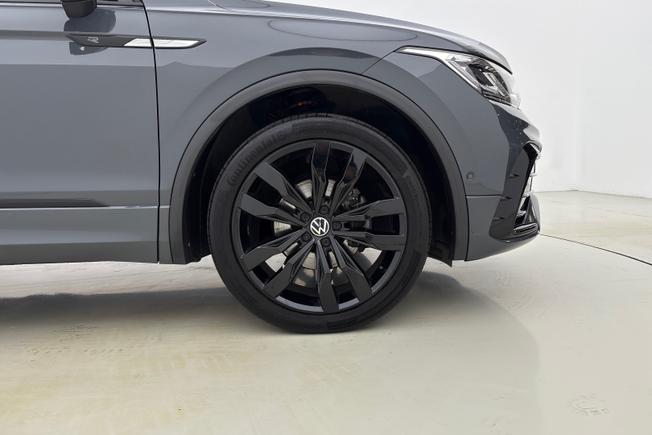 VOLKSWAGEN Tiguan Photo 5