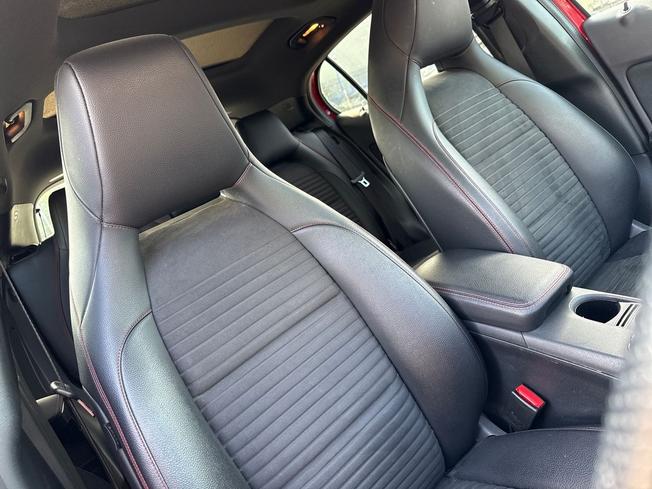 MERCEDES-BENZ Gla Photo 26