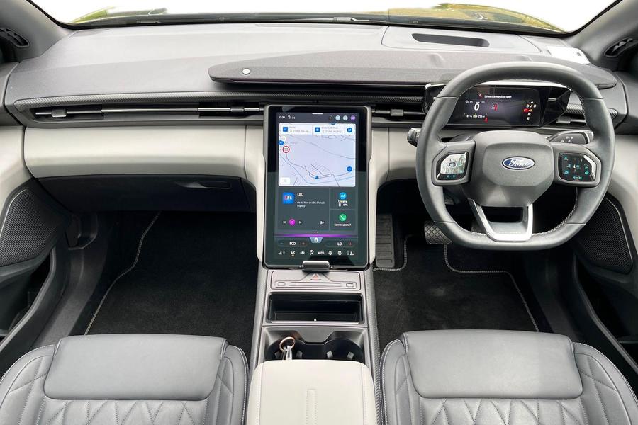 Ford Explorer Photo autoimg-772215fb2149833eb8ee6f73e5d298e3acbcf7db.jpg