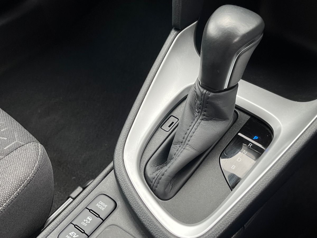 Toyota Yaris Cross Photo 12