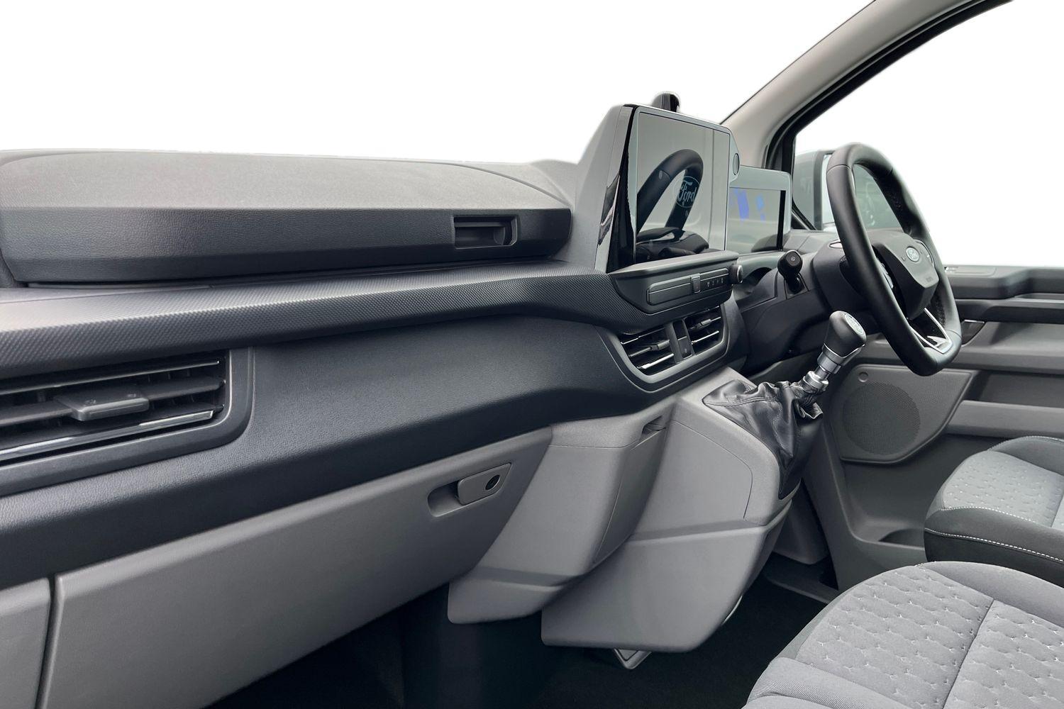 Ford TRANSIT CUSTOM Photo 2