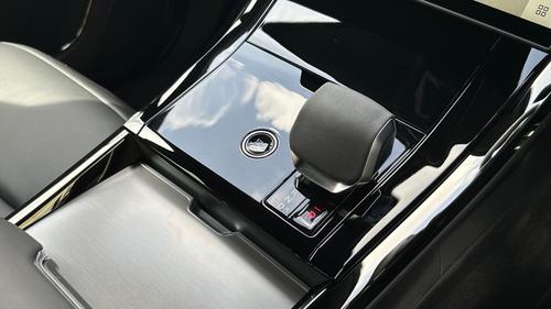 Land Rover Range Rover Sport Photo autoimg-77263e628f6b2a27183fb7b49b532a5d5a532d04.jpg