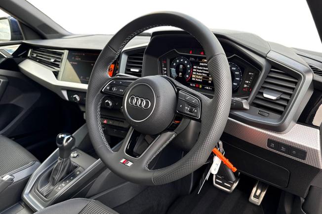 AUDI  A1 Sportback  Photo 6